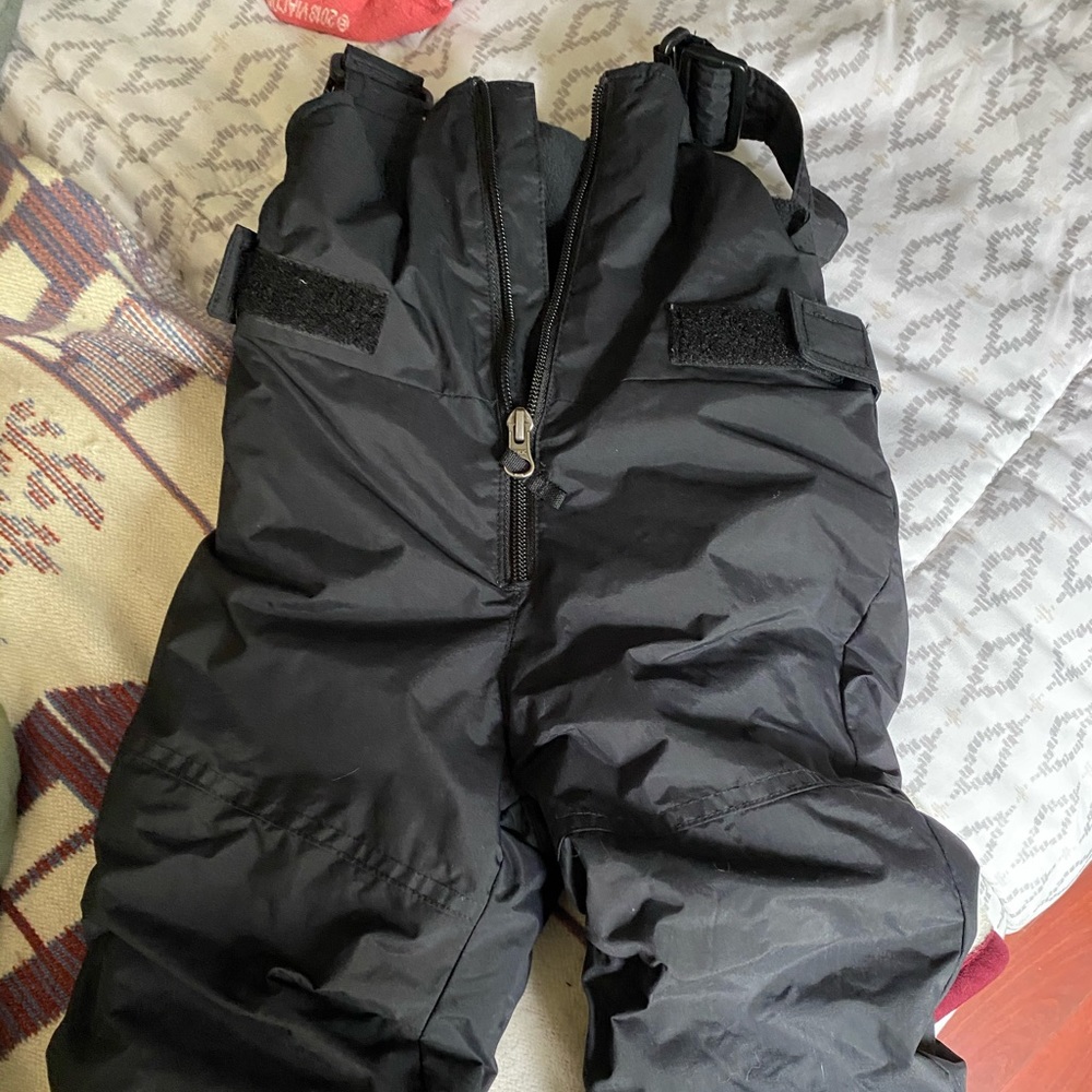 Toddler boy size 2T Columbia snow pants